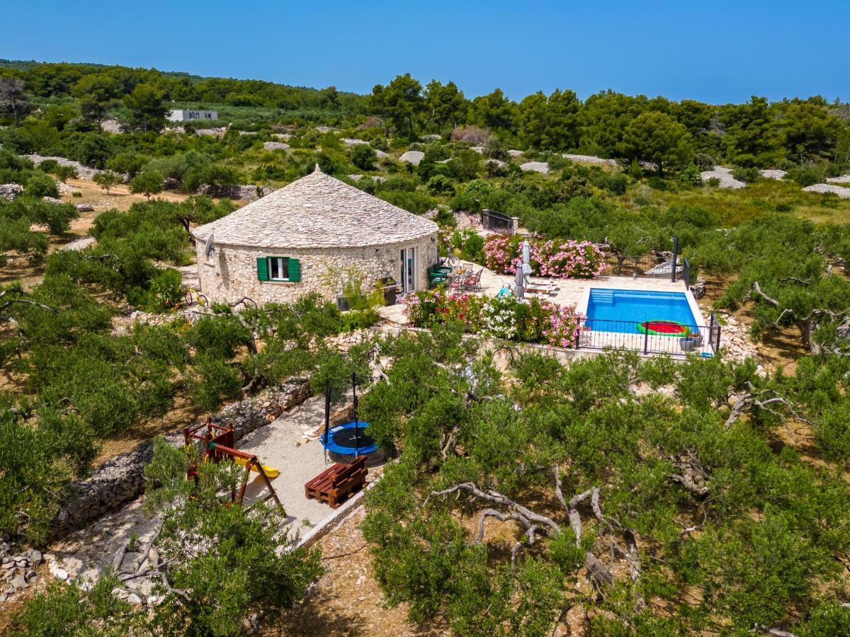 Island Getaway - Heritage House Mirca  Экстерьер фото