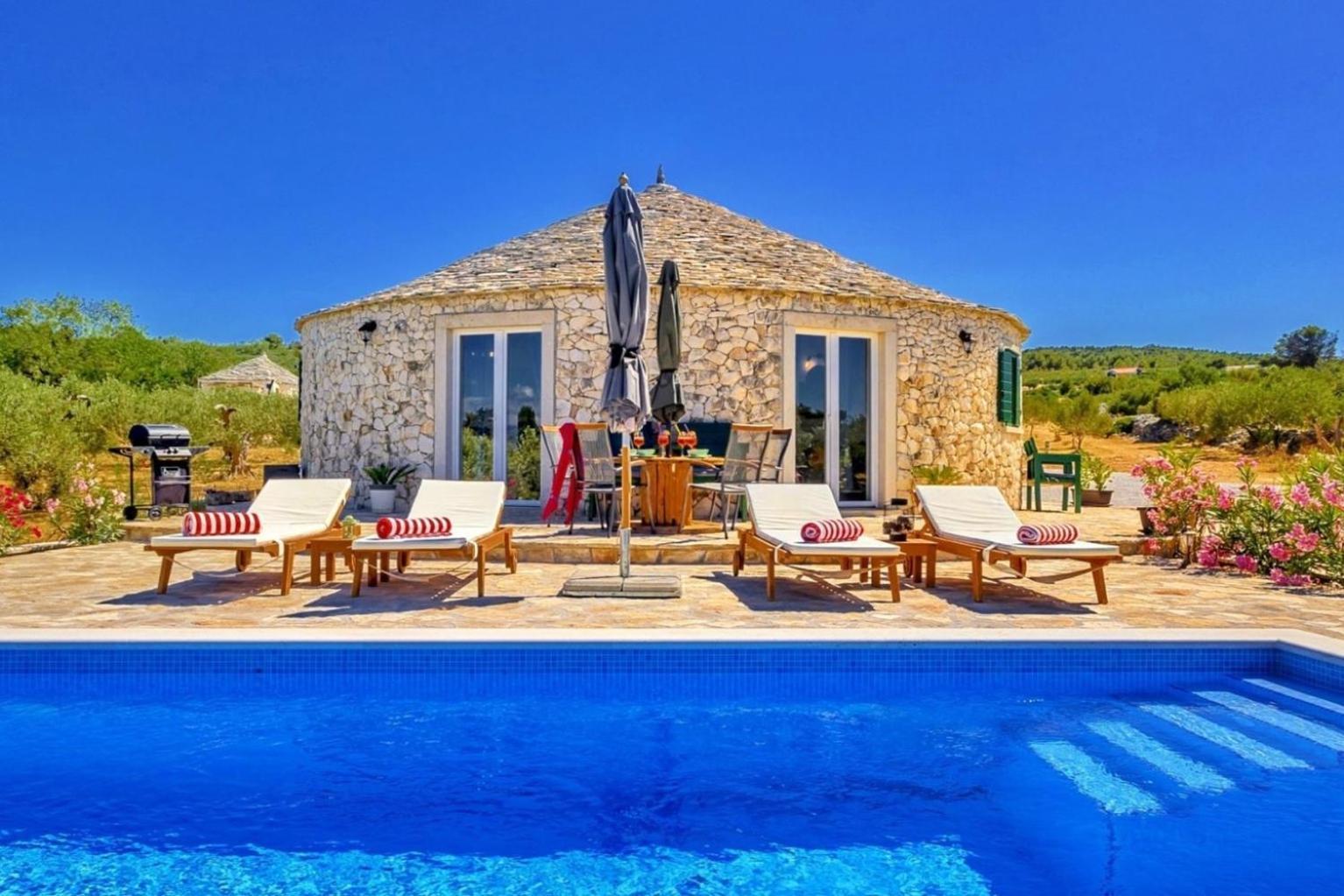 Island Getaway - Heritage House Mirca  Экстерьер фото